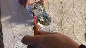 Как снять выключатель со стены  Как разобрать выключатель света