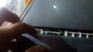 Замена лампочки в фаре Тойота Ярис 2.