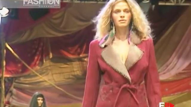 EMANUEL UNGARO Fall 1999 2000 Paris - Fashion Channel смотреть онлайн