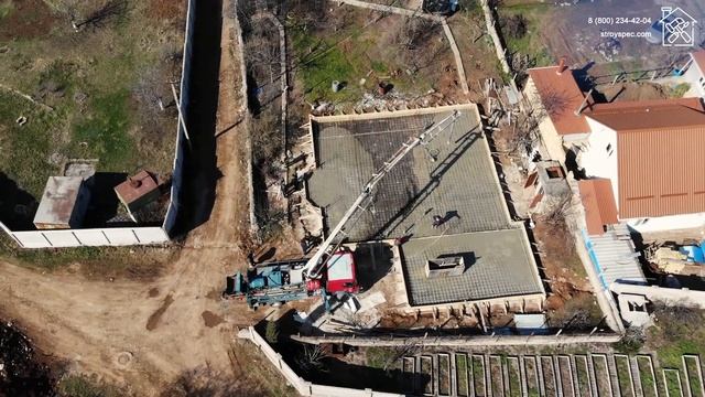 Заливка плиты фундамента. Строительство домов в Севастополе. СК "СтройСпецТорг" смотреть онлайн