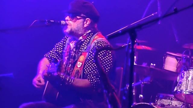 БГ в Таллинне в Рок-кафе (2016) - 6 - "Собачий вальс" смотреть онлайн