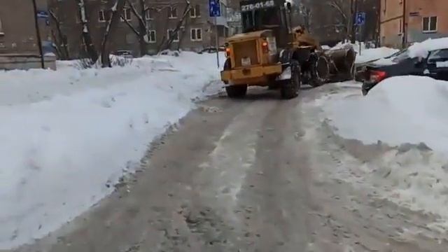 2023 03 06 Охотников 30 чистка территории трактором смотреть онлайн