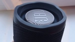 Функция минус и Bluetooth на колонке JBL CHARGE4