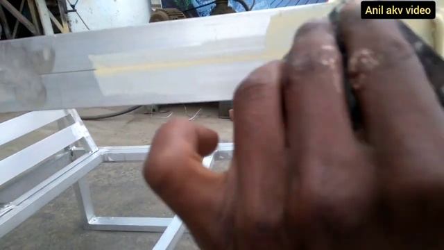 How to use 2 K  polister putty, applying 2k putty