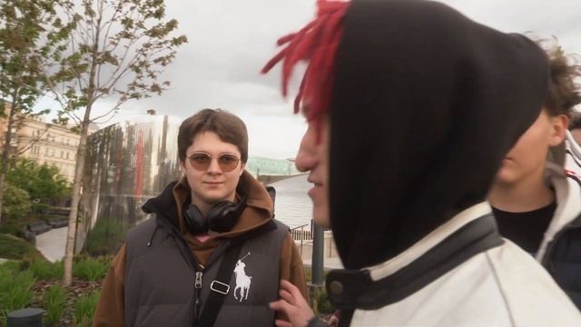 Flamebaker Documentary - как делается шелкография, коллаборация с Beegz, прячу 12 бесплатных вещей смотреть онлайн
