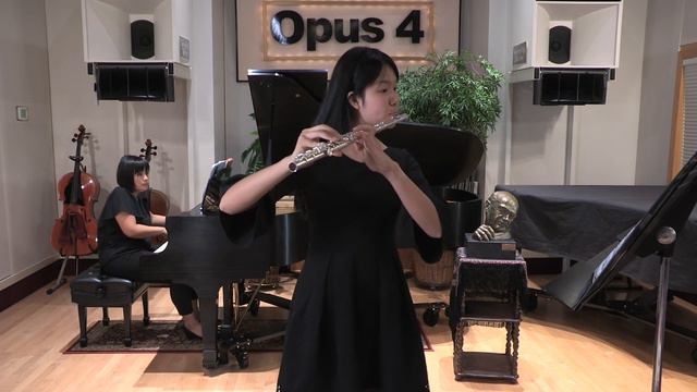 Opus 4 Studios: Yuxin (Kiki) Wang, flute - Sonatine by Henri Dutilleux смотреть онлайн