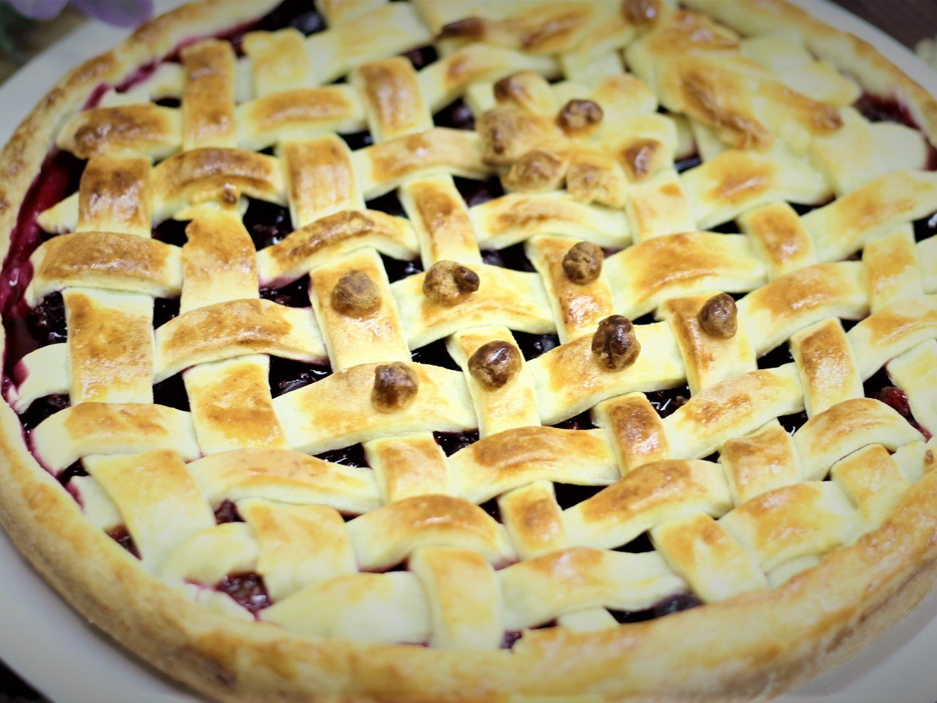 Пирог- Лимбургский флай?с черной смородиной?Приятного просмотра. смотреть онлайн