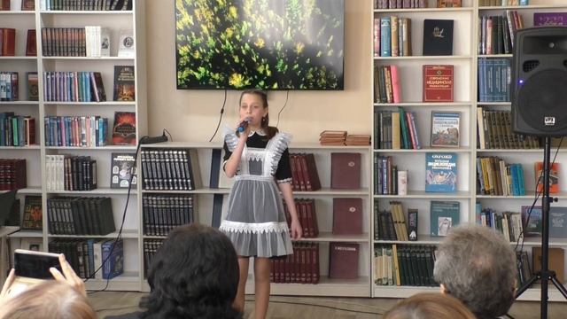 "Мой Алтай". Музыка Людмилы Горцуевой на стихи Михаила Мокшина. Исполняет Ксения Воронова. смотреть онлайн