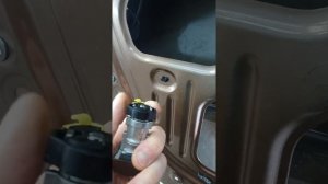 Как снять ручку с ЛАДА XRAY