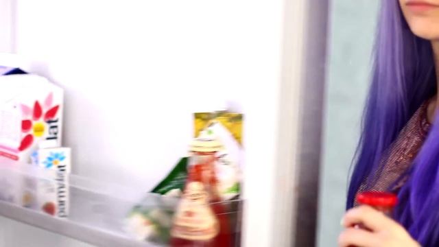 КАК ВЫГЛЯДЯТ ДЕТСКИЕ ПРИВЫЧКИ ВО ВЗРОСЛОЙ ЖИЗНИ #2 смотреть онлайн