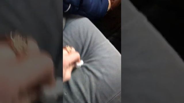Чем оттереть ручку от салона автомобиля смотреть онлайн