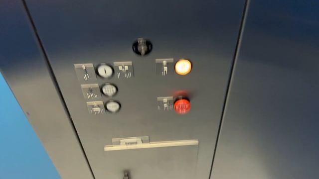 iPhone 13 Pro Max: Dover Classic Hydraulic Elevator/Lift @ 7070 N Oracle Rd Tucson AZ смотреть онлайн