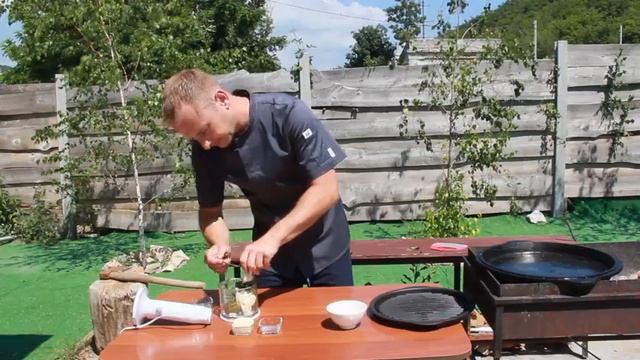 ЦЫПЛЁНОК ТАБАКА!!! Блюдо за 300 рублей!!! смотреть онлайн