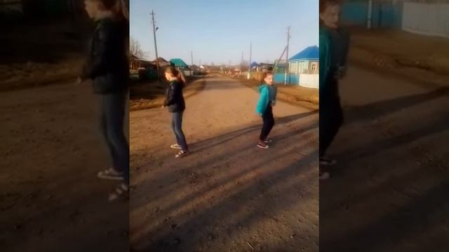 Танец танцы под фонарём смотреть онлайн