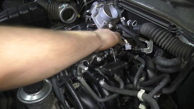 Toyota 2TR-FE Разбираемся с долгим запуском двигателя смотреть онлайн
