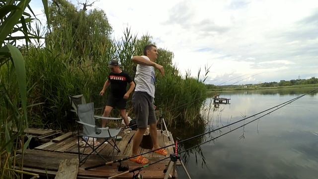 Ловля на УБИЙЦУ КАРАСЯ фидером. Рыбалка на карася 2022. смотреть онлайн