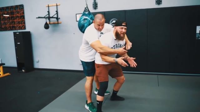 5 Self Defense Techniques You Should Know | Phil Daru смотреть онлайн