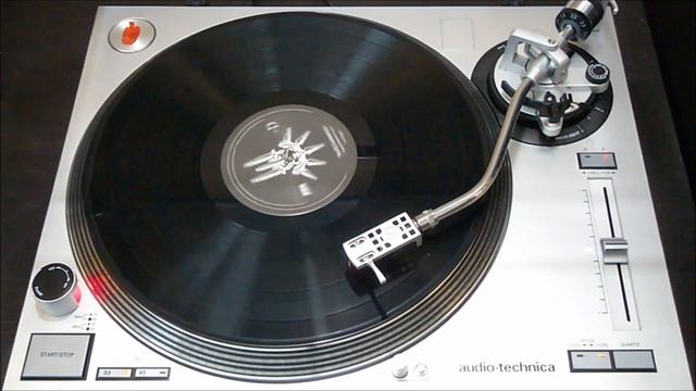 NieR: Automata Original Soundtrack - OST vinyl LP face D (Square Enix) смотреть онлайн