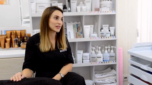 WOMAN HUB в гостях у Юлии Копецкой НА "Academie" смотреть онлайн