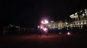 фаер-шоу под музыку из Наруто в Саду Зимнего дворца