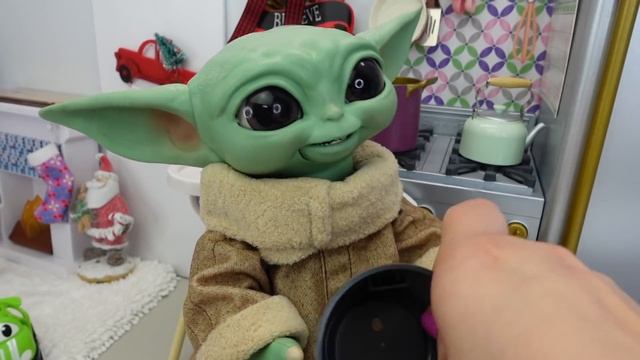 Night Routine of Baby Yoda Galactic Snackin Grogu смотреть онлайн
