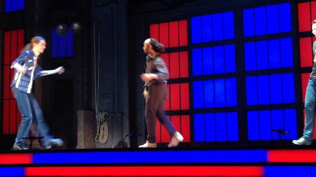 Павел Томниковский, Павел Янковский и Calvin Booker на празднике степа в театре "Россия" смотреть онлайн