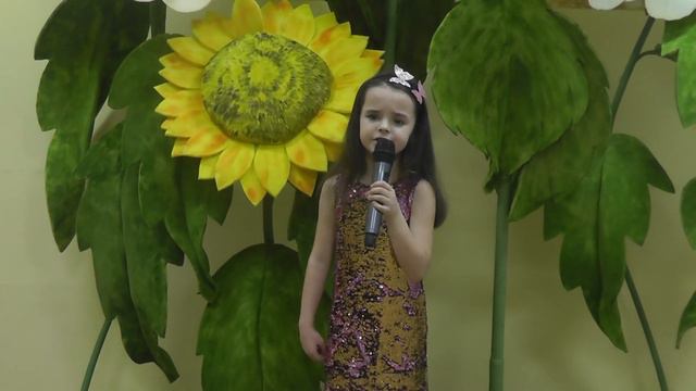 Агата Лапшина Слон и Моська смотреть онлайн