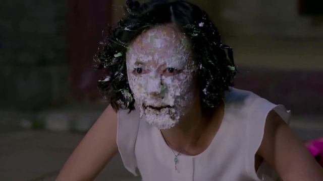 Yang Shu Mi ( 杨舒米) - Cake in the face смотреть онлайн