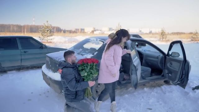 Экстремальное предложение руки и сердца в Тюмени смотреть онлайн