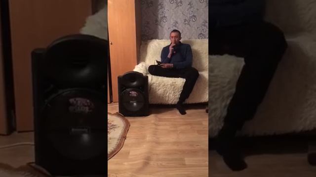Тест USB колонки дома часть 2. Парень из Мордовии красиво поёт. Russian singer Ivan. смотреть онлайн