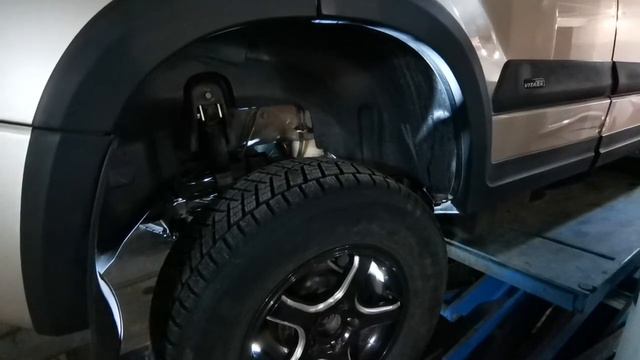 Видео обзор на Suzuki Grand Vitara 2005-2017 гв, с подъемом на 120мм смотреть онлайн