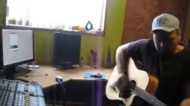 CHUKSiNGH - jammin' with my Maton Guitar, the Akai headrush n a Zoom pedal смотреть онлайн