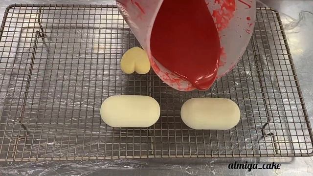 Как быстро и красиво украсить торт?/ Волны на торте смотреть онлайн