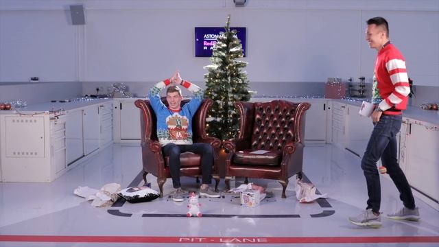 Festive Fun | Max Verstappen and Alex Albon Share Gifts And Jokes смотреть онлайн