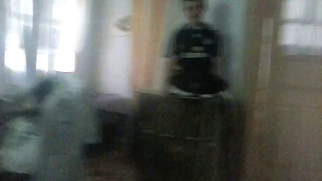 Песня вованчика, в конце спалил батя=) смотреть онлайн