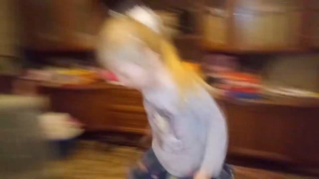 здравствуйте! давайте знакомиться! учусь кататься на роликах смотреть онлайн