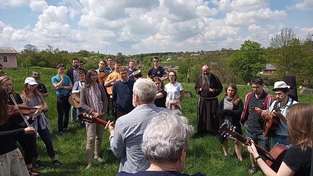 Меджибіж. Паломники з Польщі смотреть онлайн