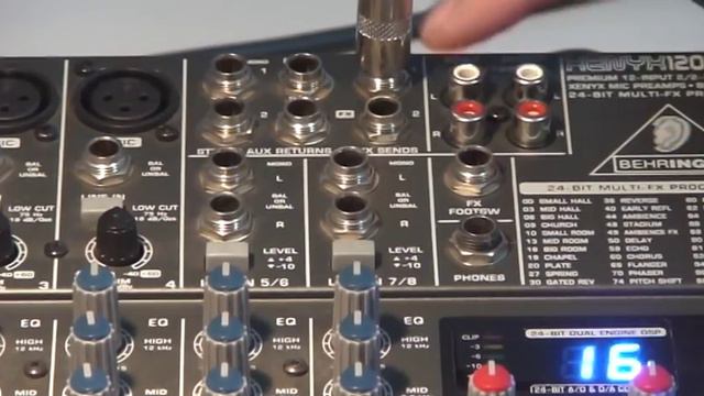 How to use a Behringer 1204FX mixer for live sound reinforcement смотреть онлайн