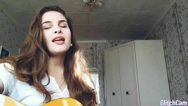 Красивая песня на гитаре МОСКОВСКОМУ МАЛЬЧИКУ - Шура Кузнецова. Cover, girl, guitar. смотреть онлайн