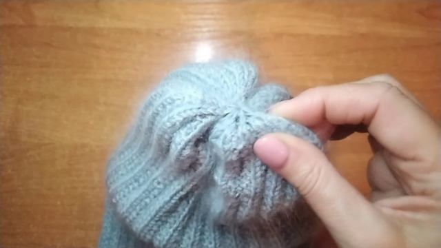 Классная шапка узором двусторонняя резинка - (итоговый #метраж нити) смотреть онлайн