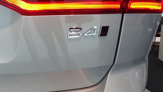 NEW Volvo XC60 | Petrol, Diesel, or Plug-in Hybrid? смотреть онлайн