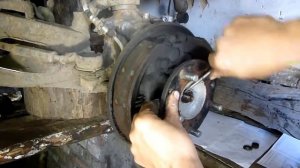 как снять ступицу ЛУАЗ 969 .