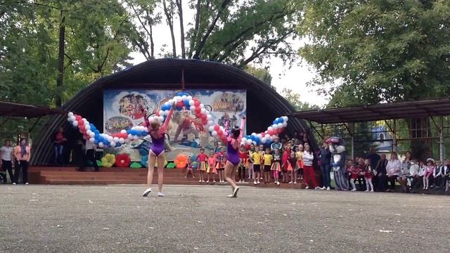 Парад первоклашек Азовская гимназия Северского р-на 27.09.2013 смотреть онлайн