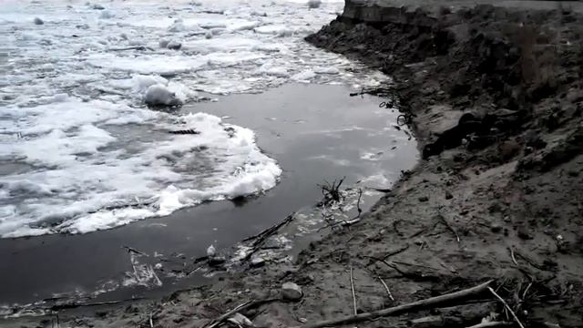 Ледоход возле г.Якутска 17 мая 2017 г. смотреть онлайн