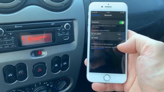 Dacia Duster, Associer son téléphone en Bluetooth смотреть онлайн