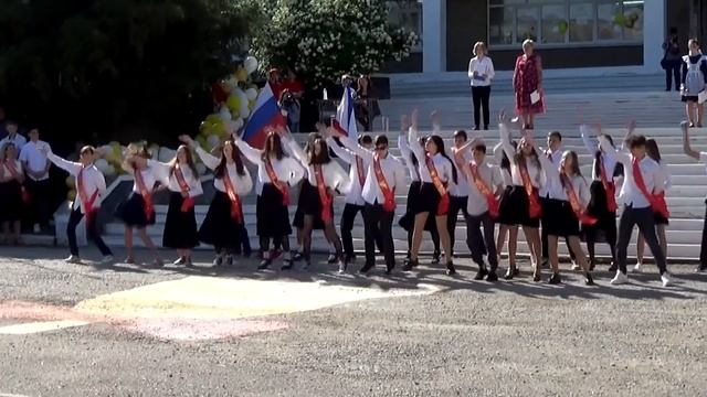ФЛЕШМОБ - 9 А класса МБОУ Щелкинская СОШ-1 25.05.2022 смотреть онлайн