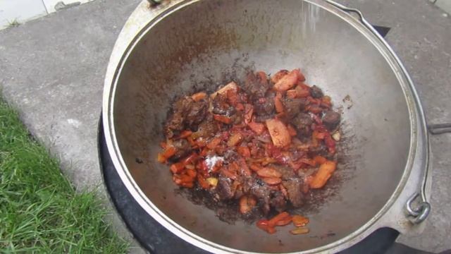 Очень вкусный суп в казане на костре? смотреть онлайн