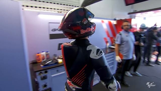 Marc Marquez's first laps with the Ducati GP23! ? | #ValenciaTest смотреть онлайн