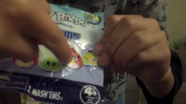 Stella Angry Birds Mash'ems from cousin Olivia смотреть онлайн