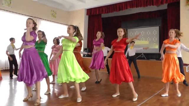 Фестиваль "Хрустальный башмачок-2021" - 8-б класс, МОО "ОШ №2 г.Енакиево" смотреть онлайн